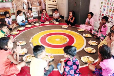 सुपोषण के लिए आंगनवाड़ी केंद्रों में फिर जले चूल्हे !!