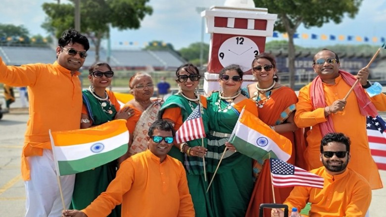 अमेरिका की गलियों से गुजरी झांकी, ‘घड़ी चौक’ के साथ दिखी छत्तीसगढ़ी संस्कृति की छटा !!
