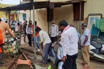 शीतला मंदिर के पास अवैध कब्जा करने वाले के खिलाफ हुई कार्यवाही