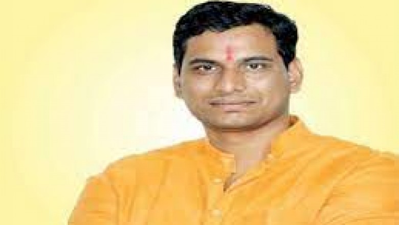 खुर्सीपारवासियों को मिलेगी 3 नई सौगात, जल्द शुरू होगा एस्ट्रोटर्फ बैडमिंटन कोर्ट निर्माण कार्य