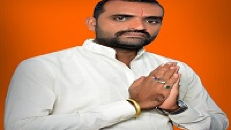 श्री गणेश चतुर्थी पर गणपति जी की पारंपरिक मूर्ति ख़रीदे - सोमेश कुमार त्रिवेदी