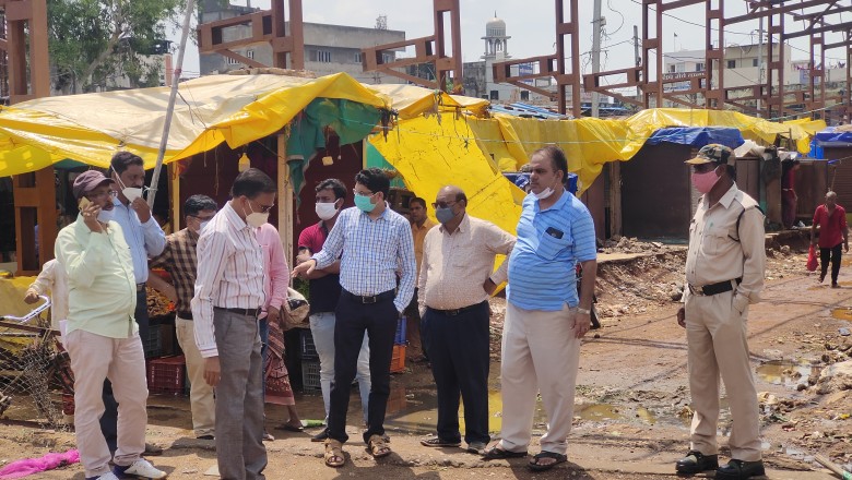 मार्केट क्षेत्र मेन रोड पर सामान बाहर निकलकर रखने वालों पर कार्रवाही हेतु अभियान चलेगा-आयुक्त: