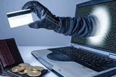 अगर फोन में रखते हैं ATM पिन, आधार कार्ड और पैन तो हो जाएं अलर्ट