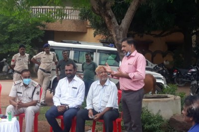 वरिष्ठ नागरिक दिवस के तत्वाधान में  हुडको जय माता दी दुर्गा उत्सव समिति  हुडको के संस्थापक अध्यक्ष  सोमेश त्रिवेदी द्वारा कार्यक्रम आयोजित