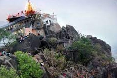 नवरात्रि पर्व में भीड़ के बीच खतरे से निपटने को प्रशासन ने कसी कमर - डोंगरगढ़ में नवरात्रि पर्व के दौरान विशेष सतर्कता बरतने के निर्देश