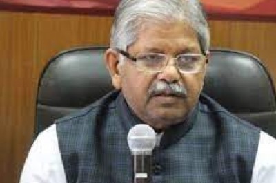 दंगाग्रस्त कवर्धा रवाना हुए भाजपा नेता:नेता प्रतिपक्ष धरमलाल कौशिक ने कहा- दूसरे जिलों से नहीं गए कार्यकर्ता, अब वे जा रहे हैं, पीड़ित परिवारों से मिलेंगे