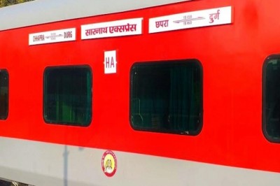 सारनाथ एक्सप्रेस सप्ताह में 4 दिन चलेगी:कोहरे को लेकर अभी से अलर्ट, दुर्ग से छपरा जाने के लिए एक दिसंबर से बदलेगा दिन; 3 महीने में 74 दिन रहेगी रद्द