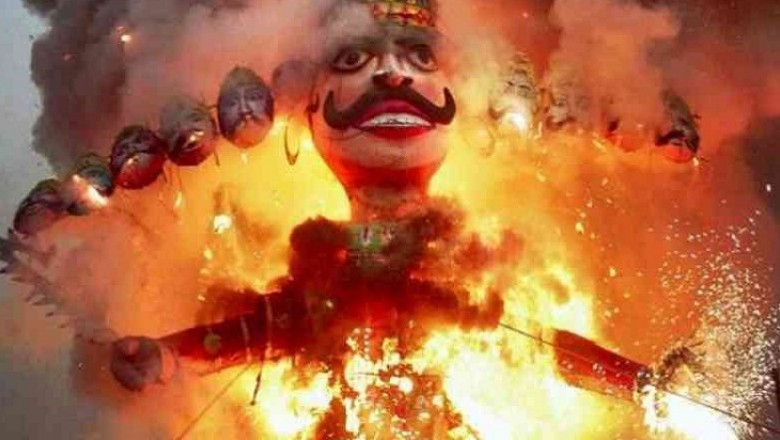 रायपुर में दशहरे पर गाइडलाइन:रावण दहन देखने जाने वालों को रजिस्टर में लिखना होगा नाम-पता, मास्क जरूरी; नाच-गाना और डीजे की अनुमति नहीं
