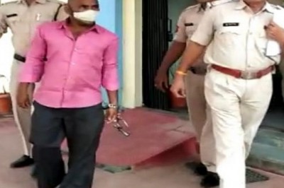 बीवी को जिंदा जलाकर मार डाला -: बच्चों के साथ मायके गई थी, इसलिए नाराज पति ने केरोसिन डालकर आग लगा दिया; गिरफ्तार
