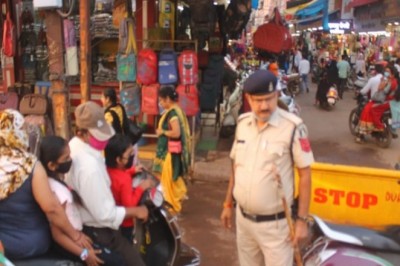 दशहरे को देख पुलिस ने लिया सबक, त्योहार के दौरान चप्पे-चप्पे पर रहेगी पुलिस की नजर