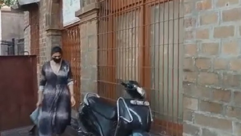 शाहरुख़ खान की मैनेजर पूजा ददलानी NCB के ऑफिस पहुंचीं, ड्रग्स मामले में पूछताछ होगी