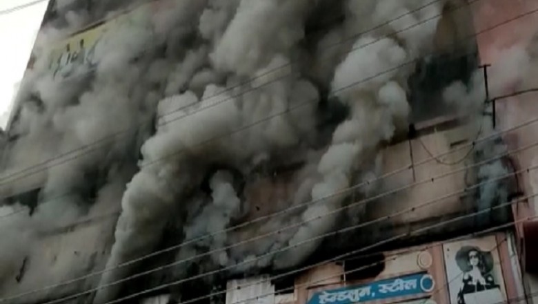 दुर्ग में बड़ी आगजनी, ग्राउंड फ्लोर के घर संसार सेल से आग पहुंची पहली मंजिल तक