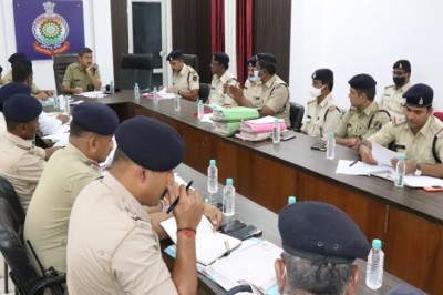 अलर्ट:चिटफंड कंपनियों के फरार डायरेक्टर्स जल्द होंगे गिरफ्तार, उन पर नकेल कसने एसएसपी ने ली मीटिंग
