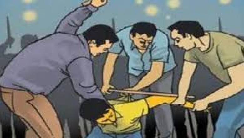 चार गिरफ्तार:युवक से मारपीट कर मोबाइल और पैसा लूटा