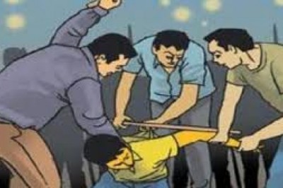 चार गिरफ्तार:युवक से मारपीट कर मोबाइल और पैसा लूटा
