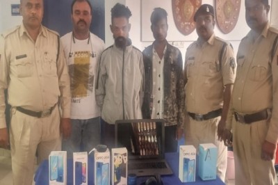 चोरी का मोबाइल बेचते पकड़ा था, खुला इलेक्ट्रॉनिक शोरूम में एक लाख की चोरी का राज