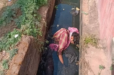 शराब के नशे में गिरा था, फिर घंटों तक उसी में पड़े रहा और चले गई जान