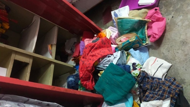 सूने मकान से पार किए कैश; घर के बाहर रखी स्कूटी की डिक्की तोड़कर भी माल ले उड़े