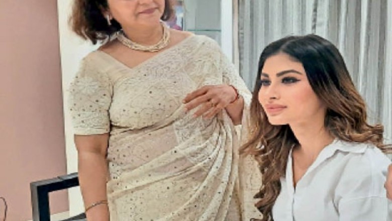 नागिन फेम मौनी राय पहुंचीं भिलाई...छत्तीसगढ़ का खाना बढ़िया, बहुत पसंद आया; अक्षय कुमार अभिनीत गोल्ड से फिल्मों में डेब्यू किया