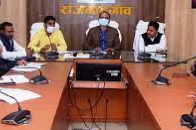 कलेक्टर ने सभी राईस मिलरों और परिवहनकर्ताओं को तेजी से धान उठाव करने के दिए निर्देश