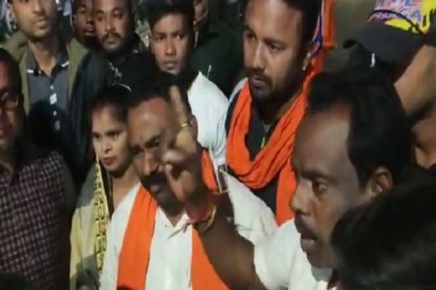 सड़क पर वाहन चोरी, थाने में हंगामा:BJP नेताओं से गुस्साए इंस्पेक्टर बोले- गाड़ियां मैं चोरी करवा रहा हूं क्या, भई अपराध तो होगा ही