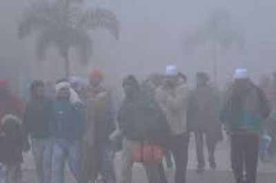 कोहरा छाया:दो दिन की बारिश के बाद नए साल से बढ़ेगी ठंड, प्रदेश के उत्तरी क्षेत्र में पारा आठ डिग्री पर