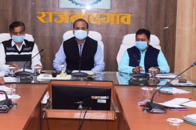 स्वास्थ्य टीम, जिला एवं पुलिस प्रशासन कोविड संक्रमण से नागरिकों की सुरक्षा के लिए रहे तैयार : कलेक्टर