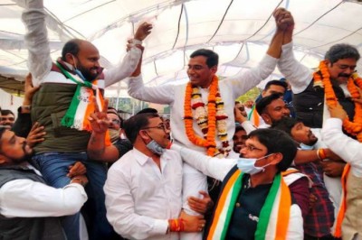 भिलाई नगर निगम में कांग्रेस के नीरज पाल बने महापौर, बंटी गिरवर साहू सभापति