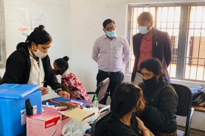 कोरोना की रोकथाम में बच्चों ने टीकाकरण करवाकर दिखाया उत्साह,