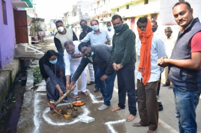 महापौर ने की सफाई कार्यो की समीक्षा