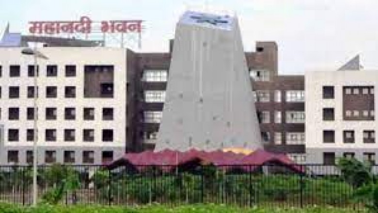 छत्तीसगढ़ में कोरोना संक्रमण के खतरे को देकते हुए मंत्रालय और सरकारी दफ्तरों में अब एक तिहाई कर्मचारियों की उपस्थिति