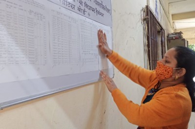चबूतरा एवं दुकानों के आबंटन के लिए पात्र एवं अपात्र हितग्राहियों की सूची तैयार,