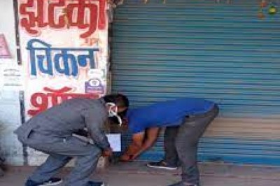 महात्मा गांधी की पुण्यतिथि पर भी बिक रहा था नॉनवेज,