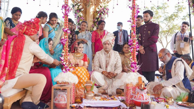 CM के बेटे चैतन्य की धूमधाम से हुई शादी, दिग्गजों के साथ जमकर थिरके