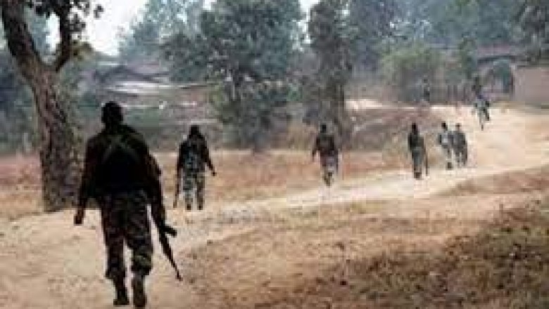 नक्सलियों ने इंजीनियर को किया अगवा,