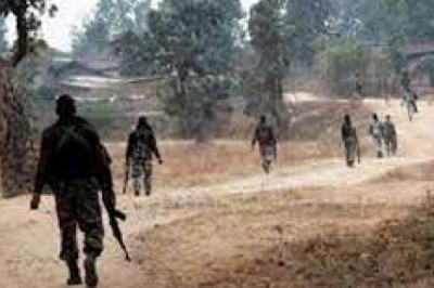 नक्सलियों ने इंजीनियर को किया अगवा,