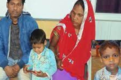 जबलपुर के रांझी थानांतर्गत दानव बाबा क्षेत्र में बच्चे को थाने में देख खुश हुई मां