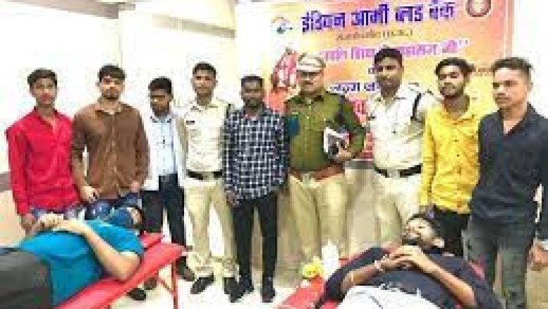 छत्रपति शिवाजी महाराज की जयंती पर इंडियन आर्मी ब्लड बैंक राजनांदगांव के द्वारा रक्तदान शिविर का आयोजन किया गया