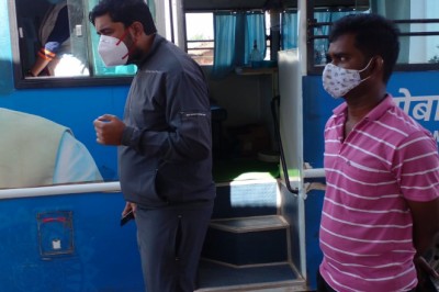 आयुक्त ने किया कन्हारपुरी में एम.एम.यू. वेन का निरीक्षण