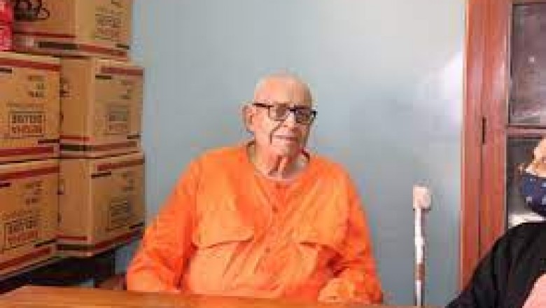 विवेकानंद आश्रम के प्रमुख स्वामी सत्यरूपानंद का रविवार को निधन