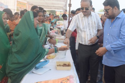 वृंदावन गौठान रूरल इंडस्ट्रियल पार्क में गौठान मेला का हुआ आयोजन