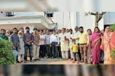 वैष्णव समाज ने कलेक्टोरेट के सामने किया  धरना प्रदर्शन