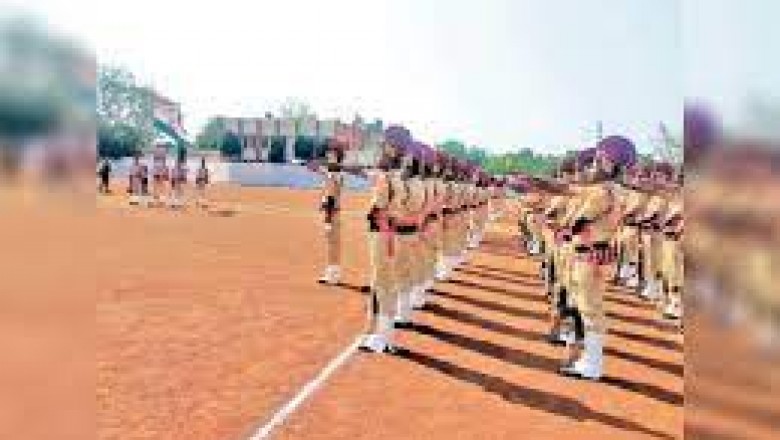 76वां नव आरक्षक बुनियादी प्रशिक्षण सत्र का दीक्षांत परेड