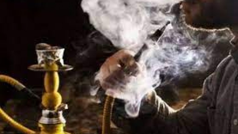 होटल रैलिज के हुक्का बार संचालक पर कार्रवाई की मांग