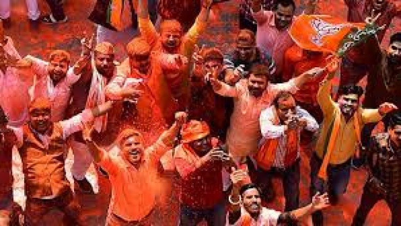 भगवा रंग में नहाया यूपी, उत्तराखंड, गोवा, मणिपुर, पंजाब में दिग्गज