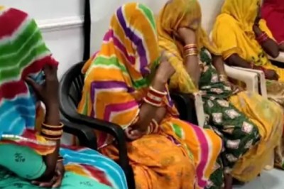 भारतीय बनने को फॉर्म भर रहे पाकिस्तानी : योग्य केवल 3,