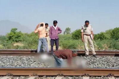 ट्रेन की चपेट में आने से व्यक्ति की मौत : पुलिस ने शव को मोर्चरी में रखवाया