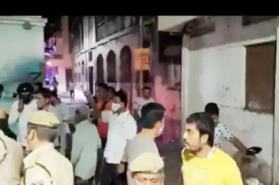 वडोदरा में हिंसक झड़प : PM मोदी के गुजरात दौरे से पहले, पथराव में 4 लोग घायल, कई गाड़ियां टूटीं