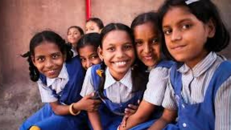 डॉक्टरी-इंजीनियरिंग भी मुफ्त करेंगे श्रमिकों के बच्चे, सरकार उठाएगी खर्चा