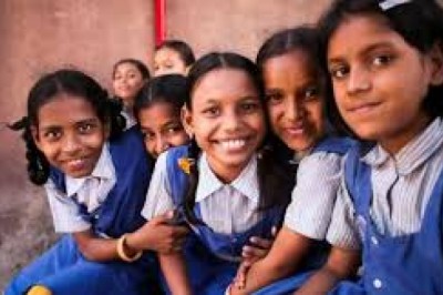डॉक्टरी-इंजीनियरिंग भी मुफ्त करेंगे श्रमिकों के बच्चे, सरकार उठाएगी खर्चा